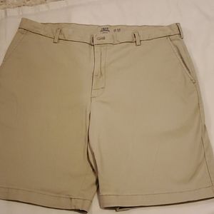 IZOD  Saltwater  Stretch  Shorts